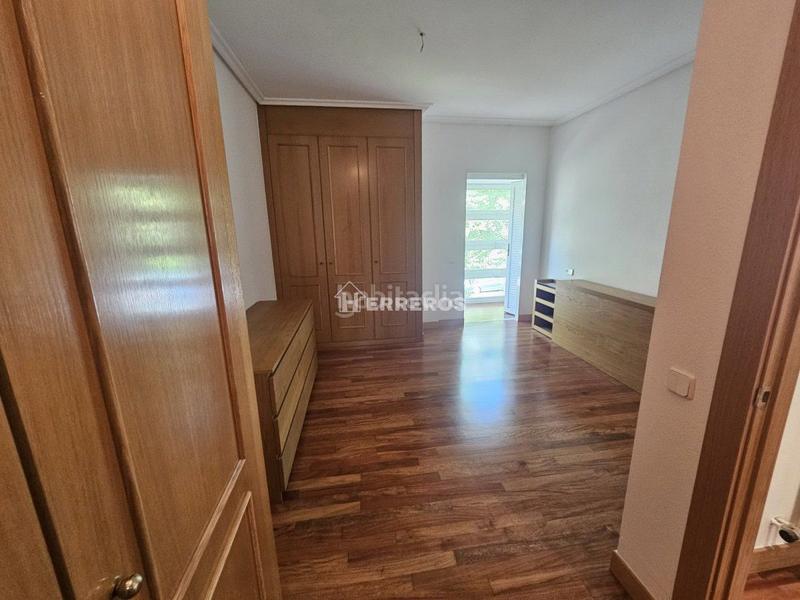 Foto e0f95a73-d65f-49ef-a3ec-d807400c8d64. Appartement avec chauffage parking dans Oeste Logroño