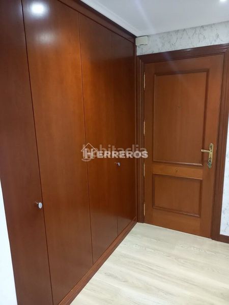 Foto 1854b201-aa44-47dc-941a-64558dcff447. Apartament amb calefacció aparcament a Lardero