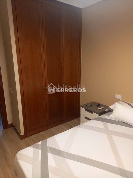 Foto 360eb652-f19c-4a68-836a-86bf94fdc68b. Apartament amb calefacció aparcament a Lardero