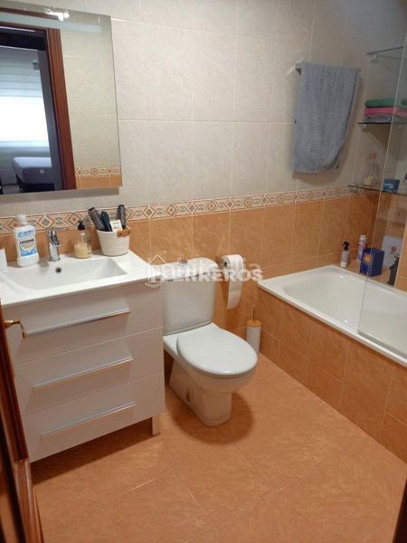 Foto 775648e7-9d37-4cd9-bc1e-cb487a3fad9d. Apartament amb calefacció aparcament a Lardero