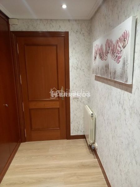 Foto 9fcb882b-93eb-41c0-99d9-0f764a43bac3. Apartament amb calefacció aparcament a Lardero