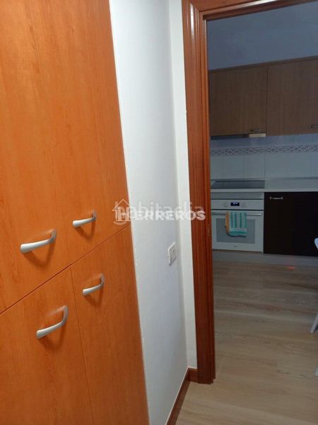 Foto a2018f12-7c46-40a7-b6e5-f8c47fa5f9a1. Apartament amb calefacció aparcament a Lardero