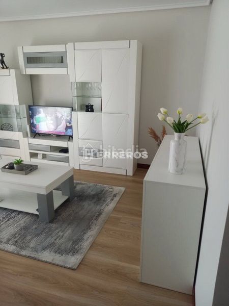 Foto f7f06bc2-aabb-4554-9b9e-61a6d7d1b281. Apartament amb calefacció aparcament a Lardero