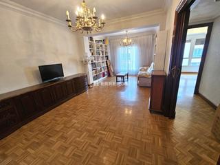 Pis  Pio xii. Piso en venta en centro, 4 dormitorios.