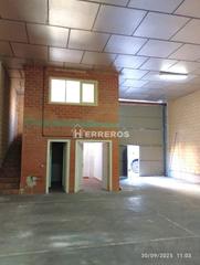 Bâtiment à usage industriel  Pog. el puntido. Nave industrial en venta en oyon  oion, 1 dormitorio.