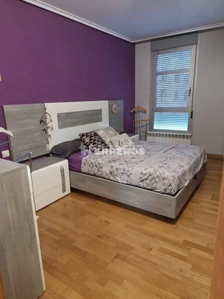 Foto 561fb322-a929-4a8f-9a8a-7630f149bba3. Pis amb calefacció aparcament piscina a Universidad Logroño