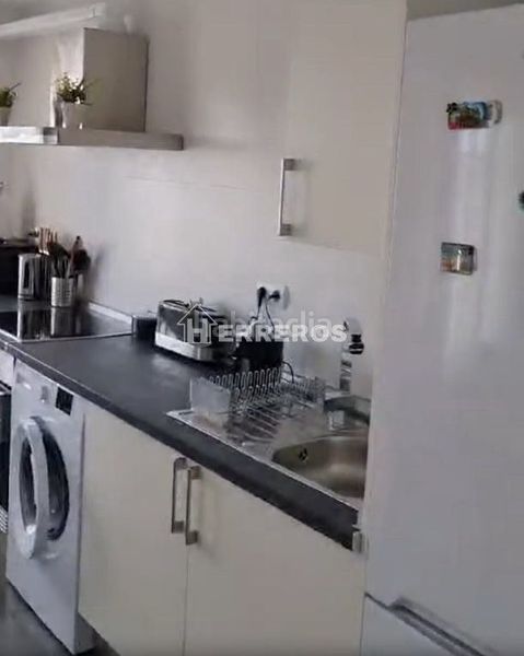 Foto 12722677-9a85-43af-a302-2d8066e13cc7. Apartament amb calefacció a Albelda de Iregua