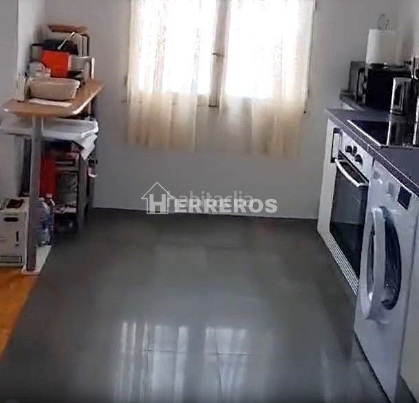 Foto 392207c4-fe96-487c-8408-f7cd41f31b5d. Apartament amb calefacció a Albelda de Iregua