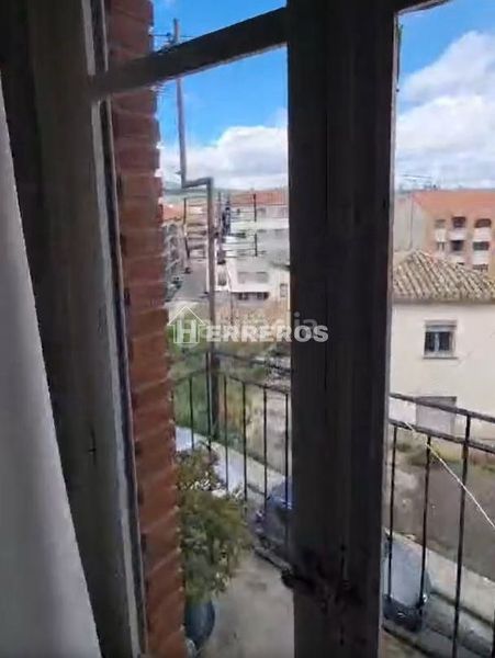 Foto c43aaa09-f434-4589-a779-183a35689f16. Apartament amb calefacció a Albelda de Iregua