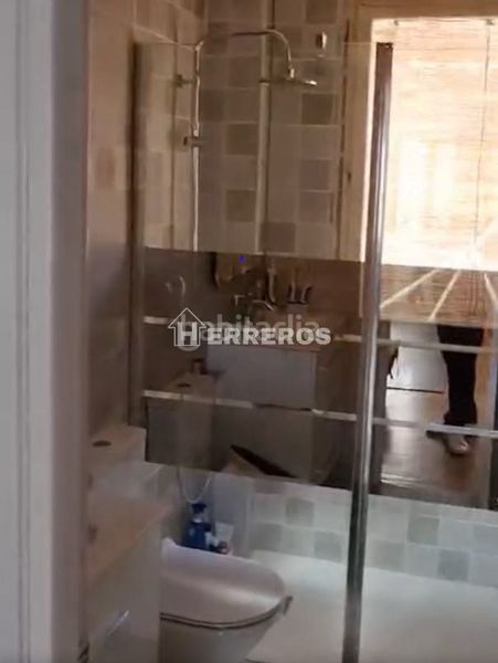 Foto fdeb4405-4e1b-413e-af14-ef5f1466759a. Apartament amb calefacció a Albelda de Iregua