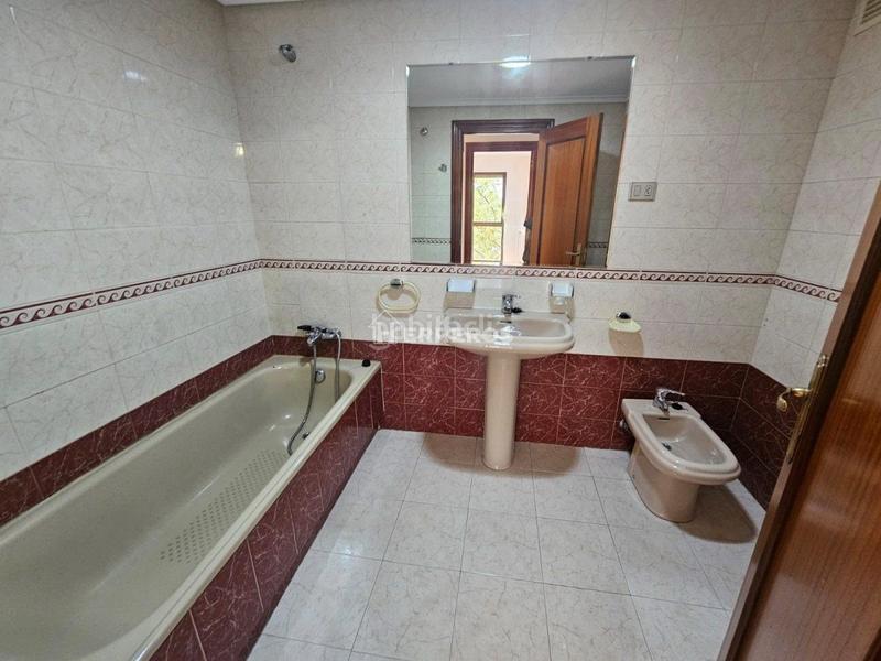 Foto 8c0ab1a6-a301-4c1b-9bcb-af766fa95b79. Appartement avec chauffage parking dans Juzgados Logroño