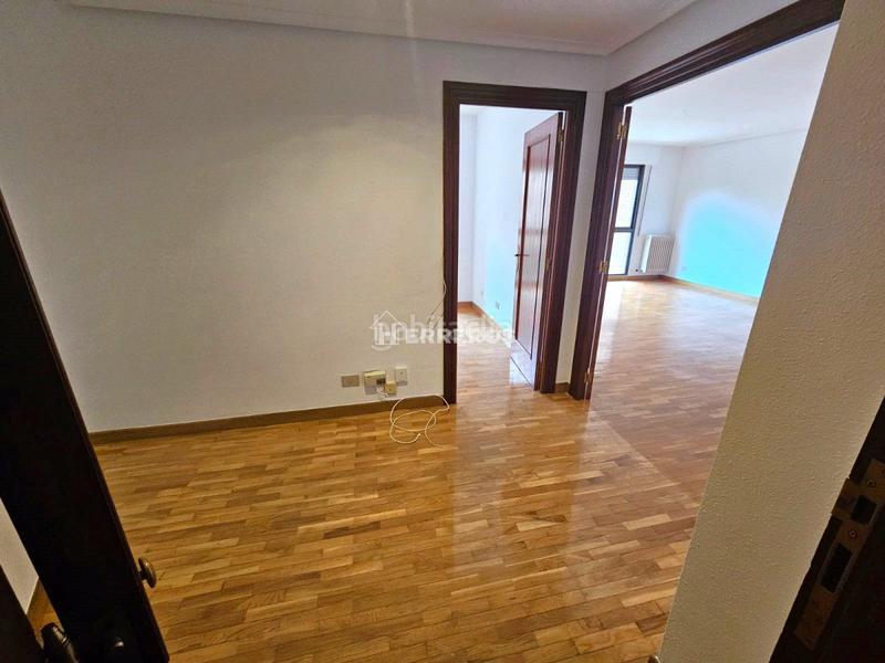 Foto 9e7a2182-912c-49a3-88d1-5d7273761c0d. Appartement avec chauffage parking dans Juzgados Logroño