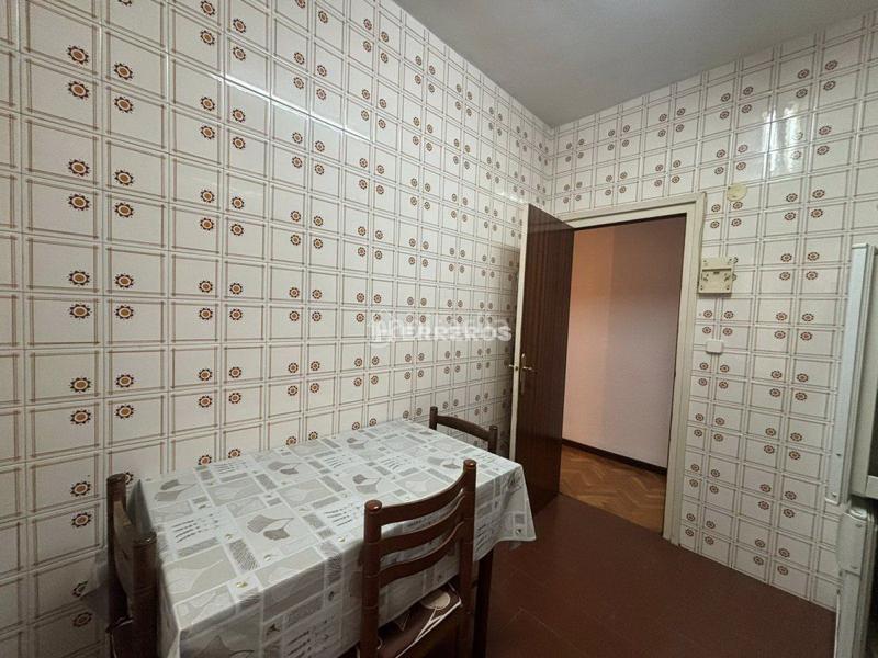 Foto 5c0eb4a5-f4d6-4e83-ad22-c1e3cfc7acab. Pis amb calefacció a Gran Via Logroño