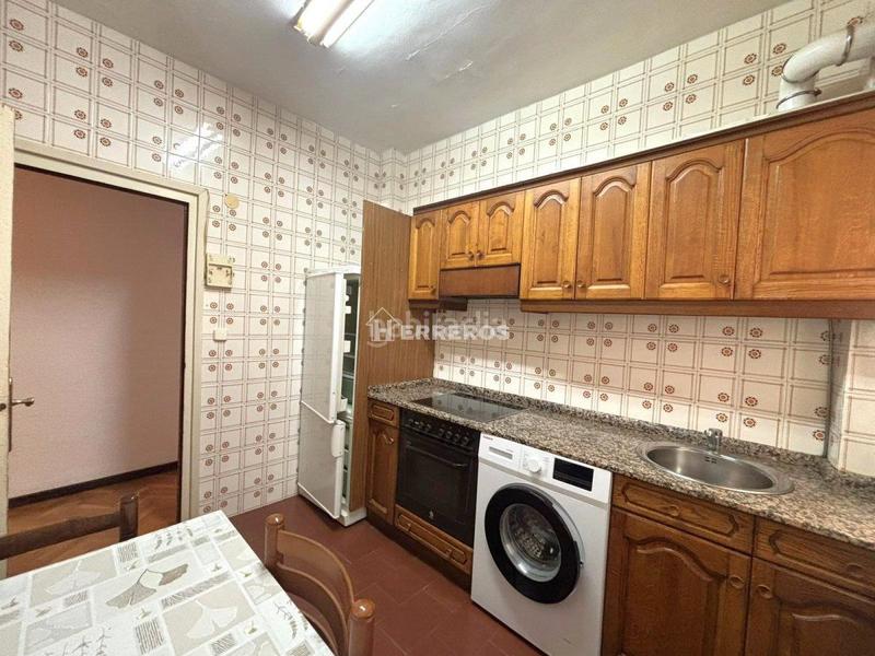 Foto 6a51ab61-199c-4c7b-8713-0ec38bd71006. Pis amb calefacció a Gran Via Logroño