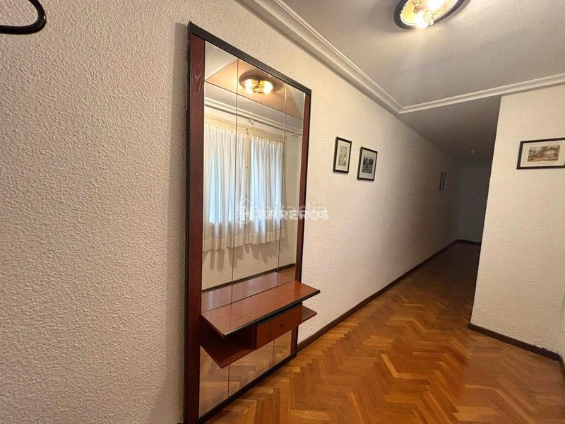 Foto 729b6c98-5b57-4f5f-b1e3-33372883ae1a. Pis amb calefacció a Gran Via Logroño