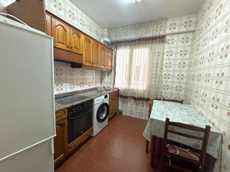 Foto 8b0bafec-b597-4054-9822-43751b24cfea. Pis amb calefacció a Gran Via Logroño