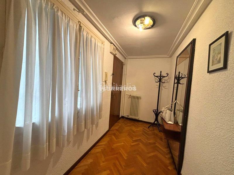 Foto 96378c86-52cc-4ca5-8326-64b60a00acad. Pis amb calefacció a Gran Via Logroño