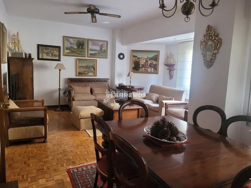 Foto 28a25f70-e657-4807-94ee-50d4c45f0916. Appartement mit heizung in Jesuitas Logroño