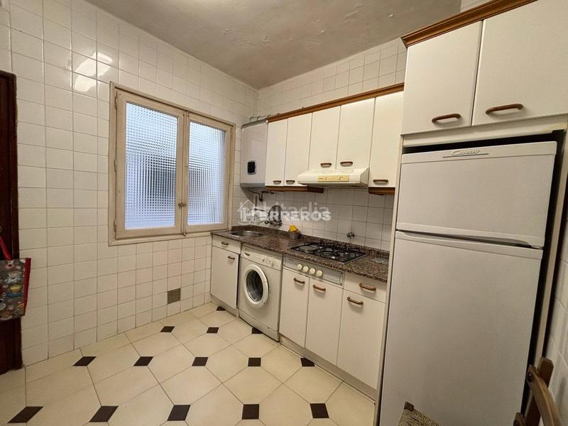 Foto 0bb461af-c0be-4ad7-881b-8524dfbc002a. Pis amb calefacció a Residencia Logroño