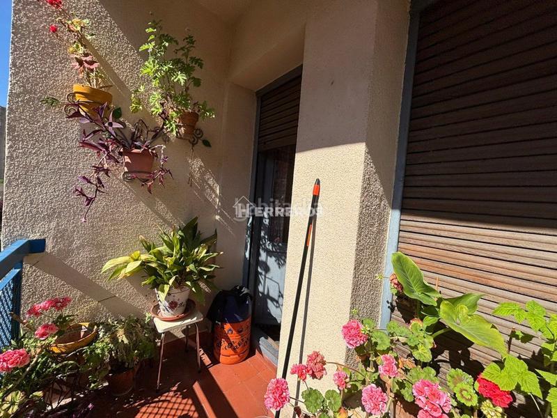 Foto 21f73a37-ff44-4159-9819-c541d33a8b9d. Pis amb calefacció a Residencia Logroño