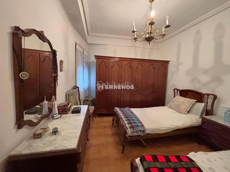 Foto 23dca157-028d-474d-b6c0-3929866adcd0. Pis amb calefacció a Residencia Logroño