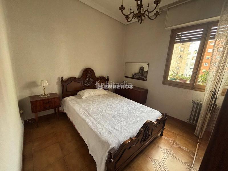 Foto 36e7aa53-494a-4064-b45e-6fdd5d52db9f. Pis amb calefacció a Residencia Logroño