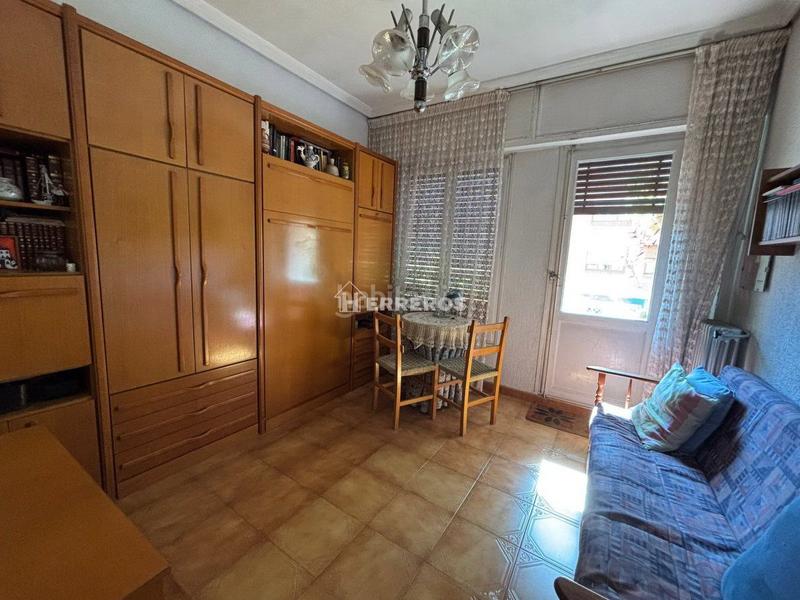 Foto 67ca1dae-c727-4416-9af5-b3815028a83d. Pis amb calefacció a Residencia Logroño