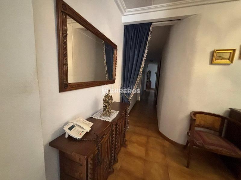 Foto a8a12412-b07b-486a-892e-1db559cc878b. Pis amb calefacció a Residencia Logroño