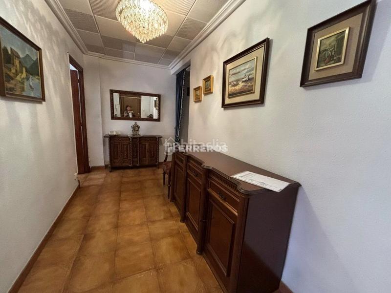 Foto c14eaa28-2bb8-4580-a4a1-001d7187e92d. Pis amb calefacció a Residencia Logroño