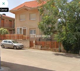 Chalet in Medrano. Chalet en venta en medrano, 3 dormitorios.