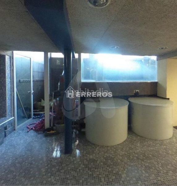Foto eb832e91-641e-4716-a59d-65c9d92503fe. Geschäftsraum in Juzgados Logroño
