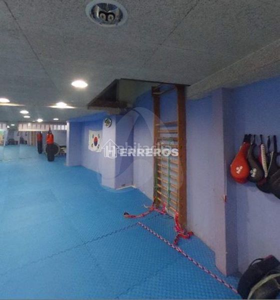 Foto ee5b7c2a-09f7-4b7a-a414-4ce576211d28. Geschäftsraum in Juzgados Logroño