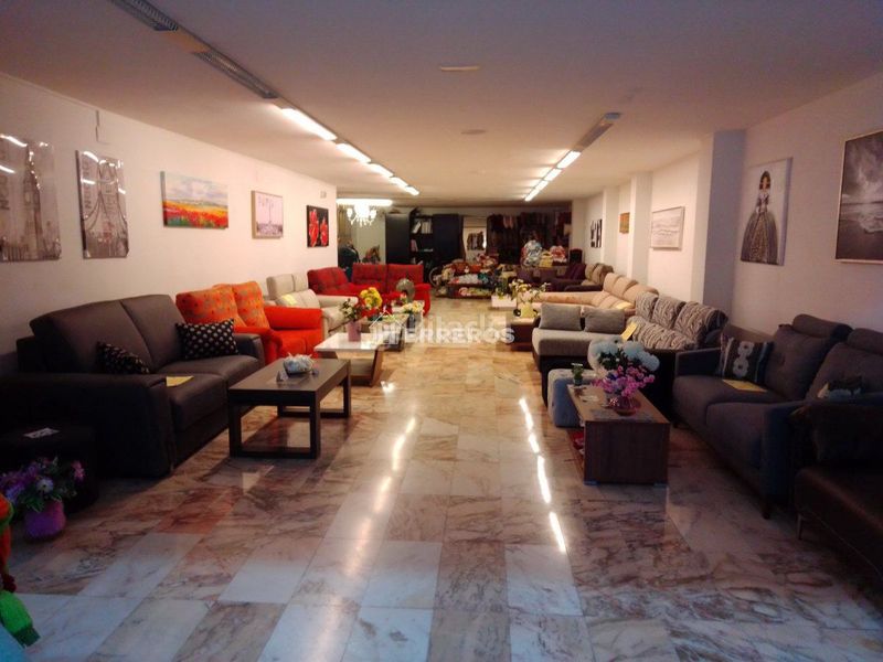 Foto 5872a217-132d-4fb5-82d9-7b9b0f8bddae. Local comercial a Gran Via Logroño