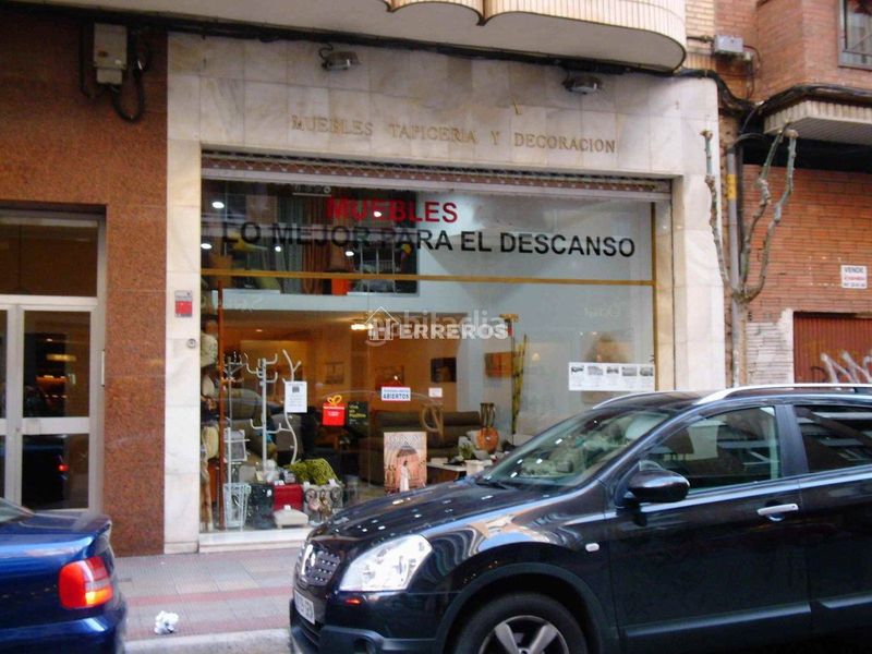 Foto fd3dae96-a35e-42de-a95c-a156b45384a4. Local comercial a Gran Via Logroño