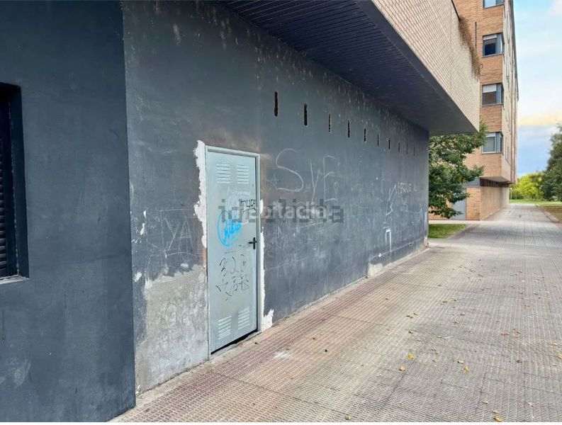 Foto 39c5ffbd-f0d2-4143-b10f-e358a4888a11. Local comercial a Oeste Logroño