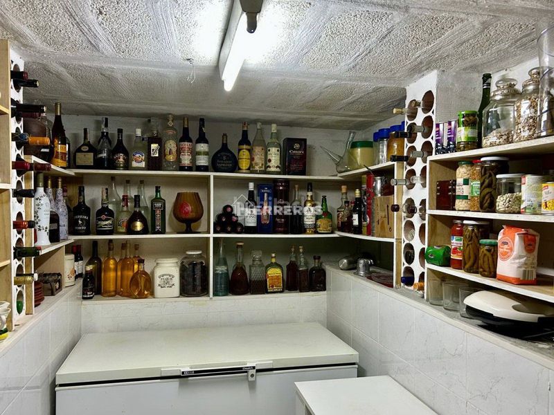 Foto d09687c4-2e5f-4ff9-8bfe-82bd438ba5ad. Casa adossada amb calefacció a Baños de Río Tobía