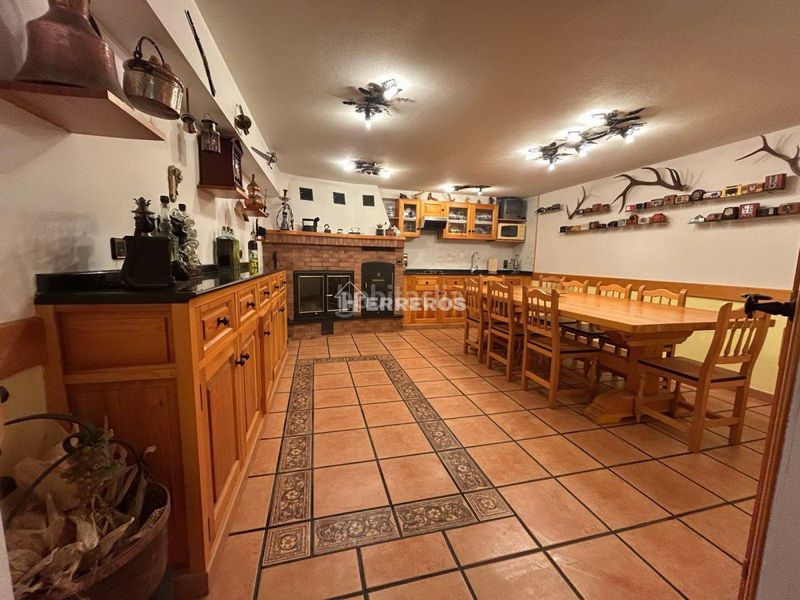 Foto f1f88d19-1d56-4871-8f46-7f73f207f60a. Casa adossada amb calefacció a Baños de Río Tobía