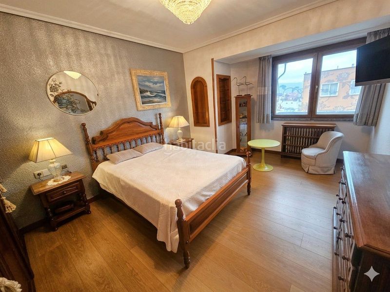 Foto 0f04e2b7-80eb-4b6e-a1bf-dcc17e60552c. Piso  en venta en centro, 4 dormitorios. en San Adrián Logroño
