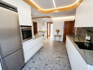Flat  Diego de velazquez. Piso en venta en centro, 4 dormitorios.