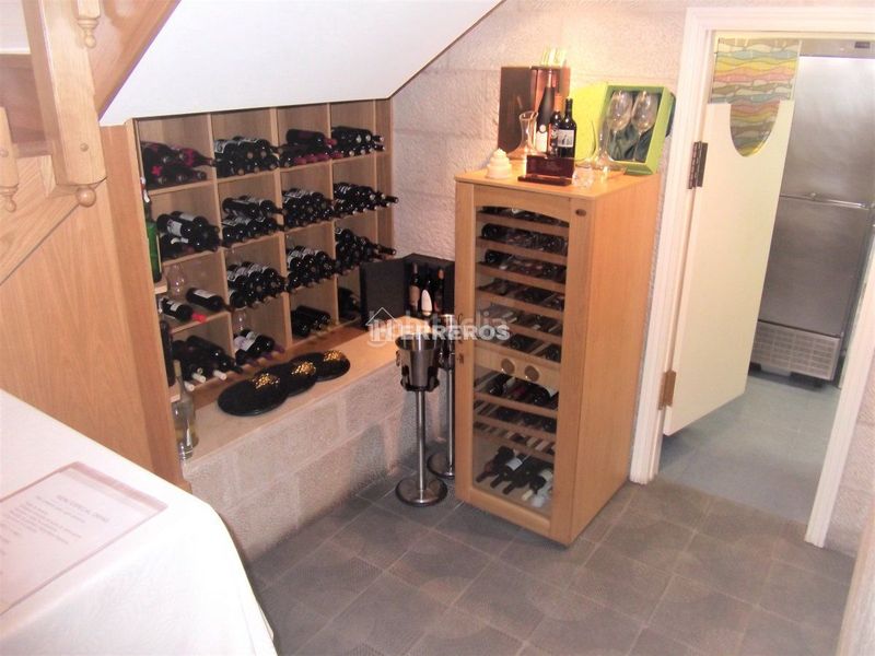 Foto 6fb9ac91-e32f-41a1-a968-064d40805782. Local comercial a Jesuitas Logroño