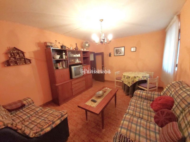 Foto 05ee2aea-693b-4496-860d-5ec61c443299. Casa adossada amb calefacció a Moreda de Álava / Moreda Araba