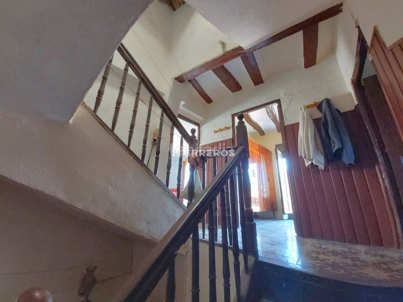 Foto 3d744f51-2e9a-4dca-bd49-d81c9beb7b9c. Casa adossada amb calefacció a Moreda de Álava / Moreda Araba