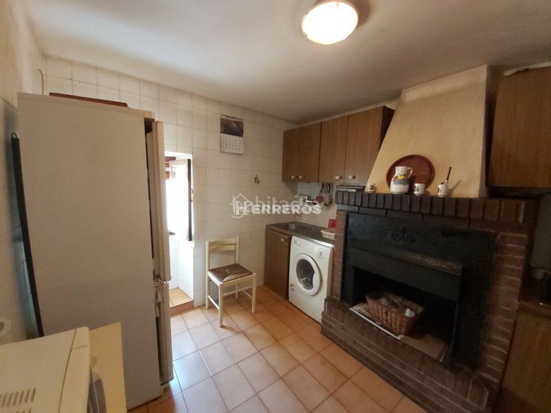 Foto a8d0ce92-52c3-4279-afe9-8f948fe4f12a. Casa adossada amb calefacció a Moreda de Álava / Moreda Araba