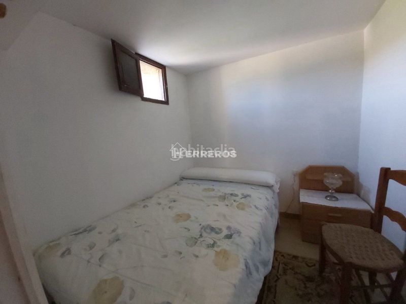 Foto d2a2d18e-24e1-4c01-a1ab-0a936c63bcb1. Casa adossada amb calefacció a Moreda de Álava / Moreda Araba