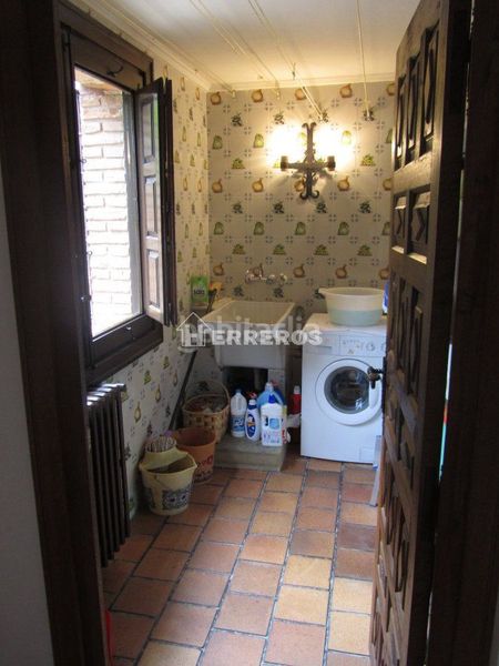 Foto 0c42f578-e731-4341-9d88-cb62c317e0a1. Casa amb calefacció aparcament a Ortigosa de Cameros
