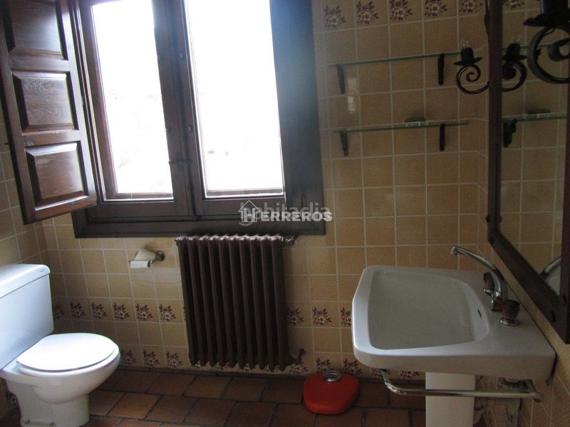 Foto ffeaa88b-968d-434f-b66f-fec2f3efa178. Casa amb calefacció aparcament a Ortigosa de Cameros