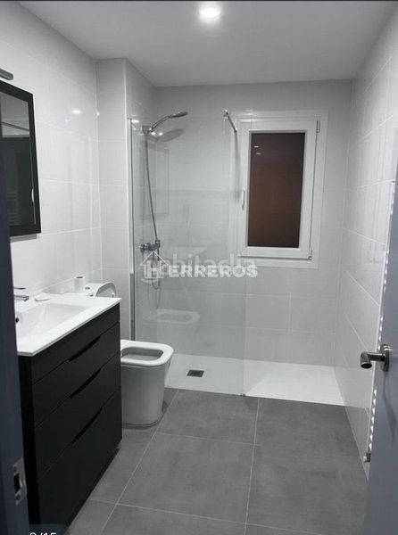 Foto a18053e4-5416-4a61-9e52-0579f07fd2ce. Flat with heating in Oeste Logroño