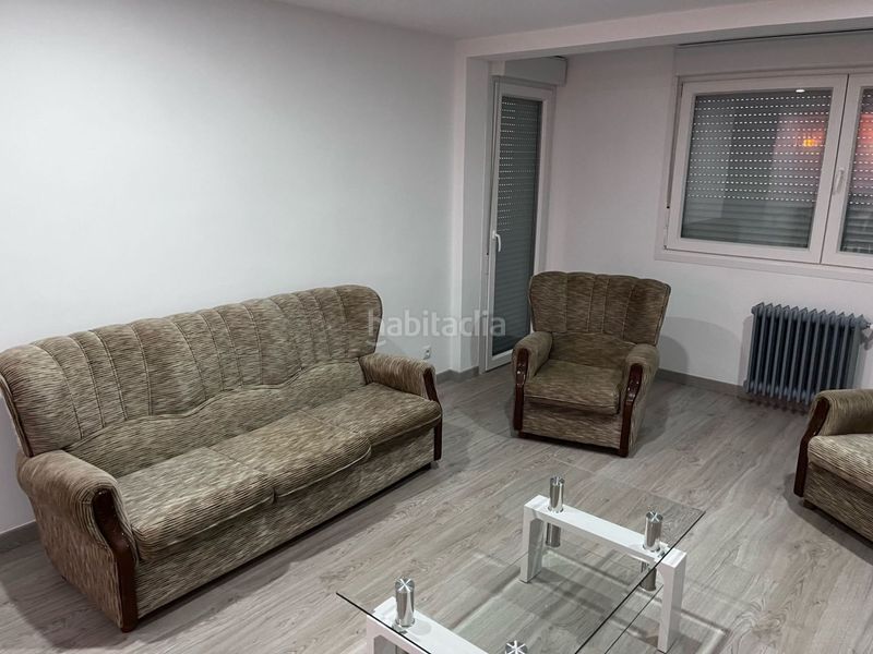 Foto b99b1a62-ee35-4fb7-b1e4-80f1f68427bd. Flat with heating in Oeste Logroño