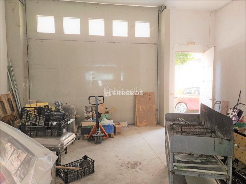 Foto 13b196e8-1ac0-45a3-b0bb-86ed95edbf42. Local comercial local en venta . en Alberite