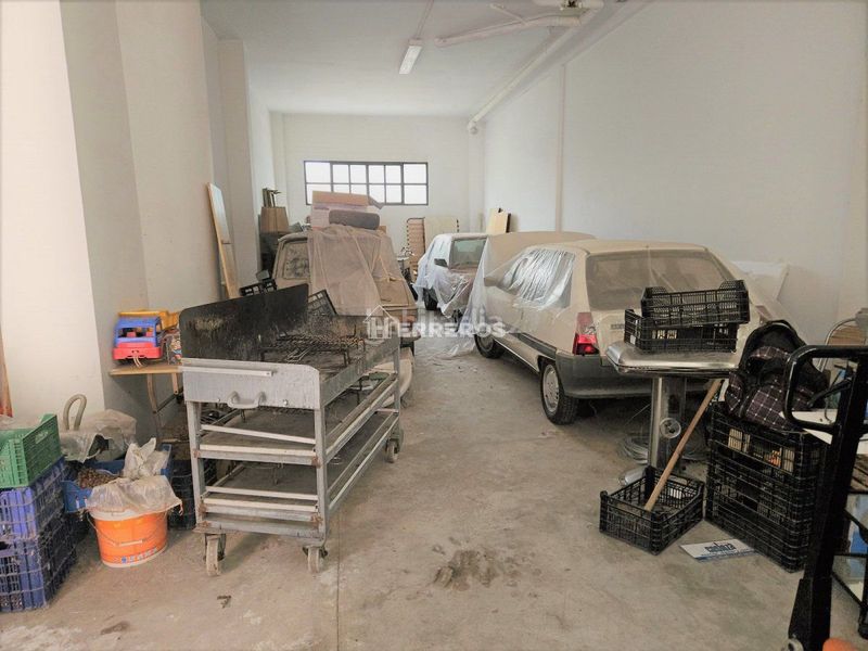 Foto 1a9c5fa7-e44c-4179-8d21-7357a26c38ad. Local comercial local en venta . en Alberite